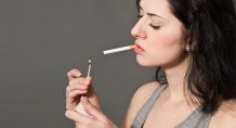 Sigara hamilelerde dişlere zarar veriyor